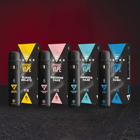 Kratom World Dispod THF Kollektion – OG Kush, Amnesia Haze, Guava Gelato und Wedding Cake in einem Set; Premium-Einweg-THF-Vapes mit Sativa-Effekt, ausgeprägten Terpenprofilen und durchgehend hoher Kratom World Qualität.